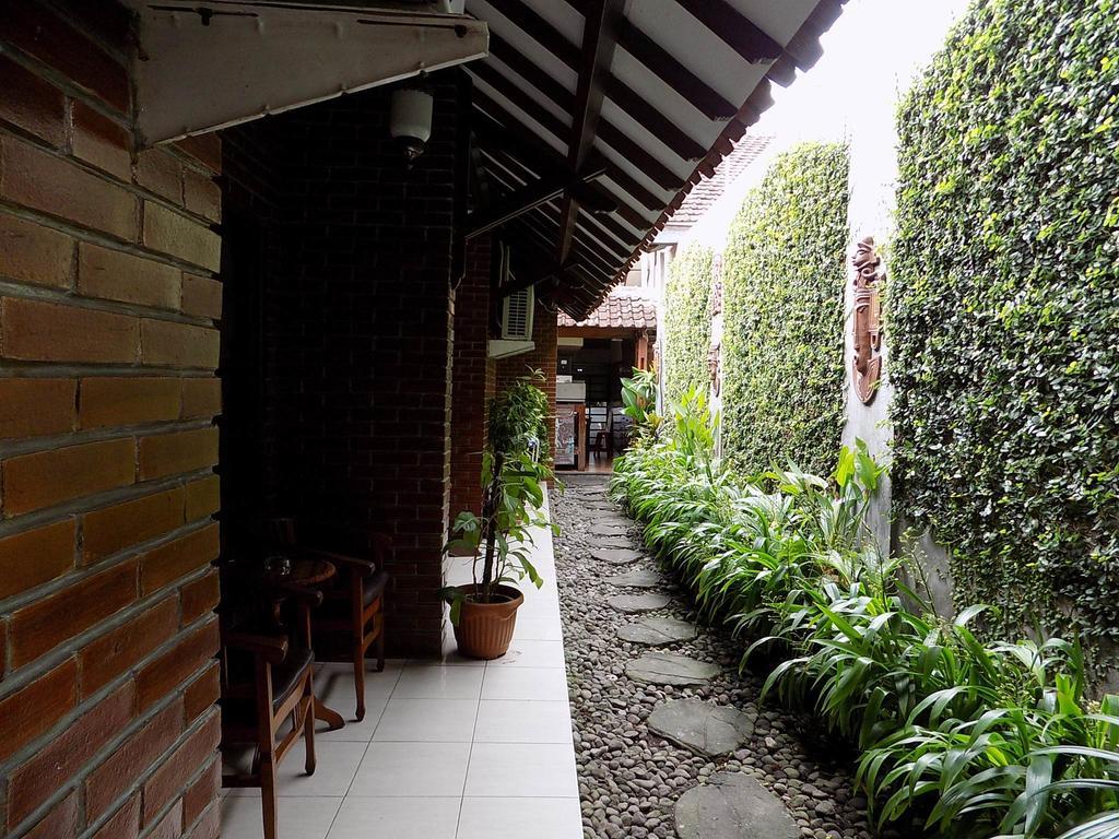 Delta Homestay Yogyakarta Exterior photo