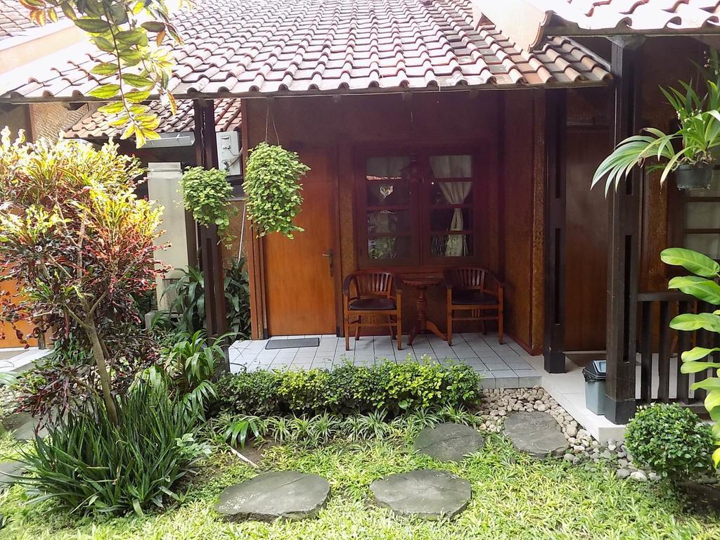 Delta Homestay Yogyakarta Exterior photo