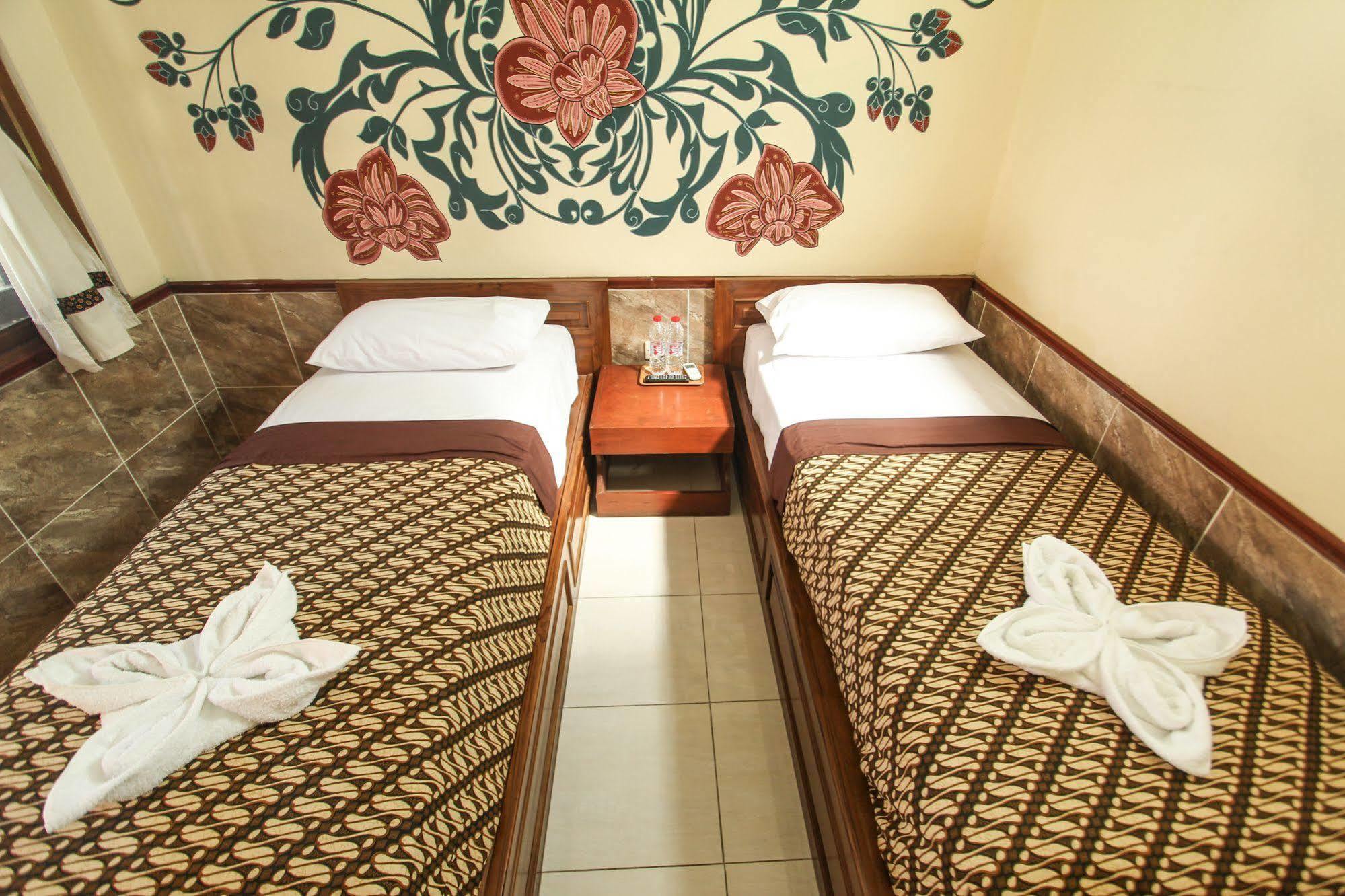 Delta Homestay Yogyakarta Exterior photo