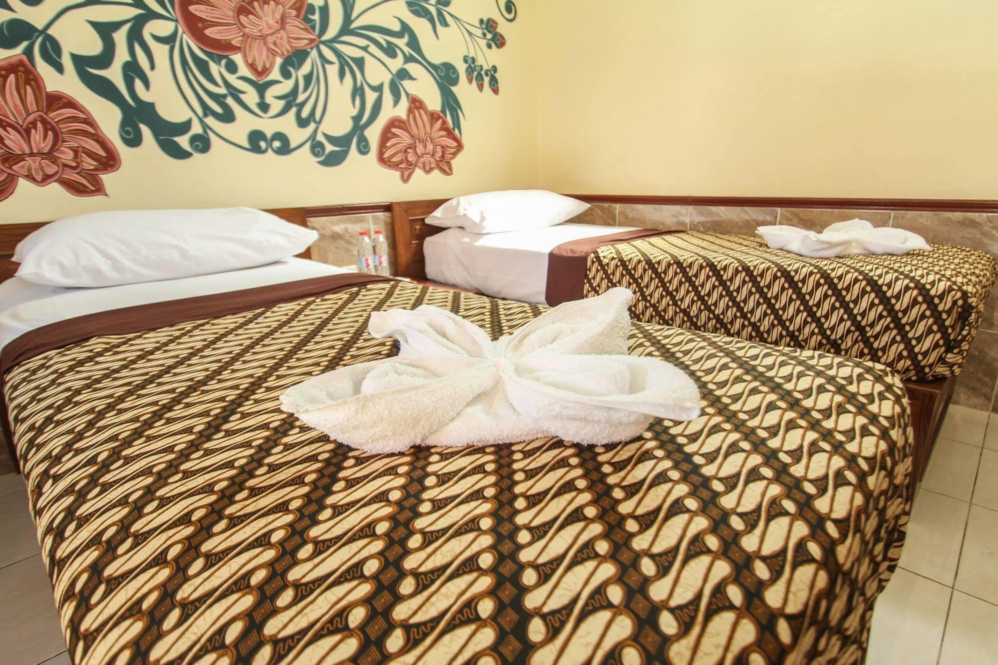 Delta Homestay Yogyakarta Exterior photo